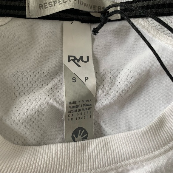RYU Vapor Short Sleeve Top - Picture 3 of 4
